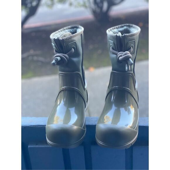 UGG® Women’s Raincloud Lace Burnt Olive Rubber Waterproof Rain Boots SZ US 8 - Picture 10 of 11